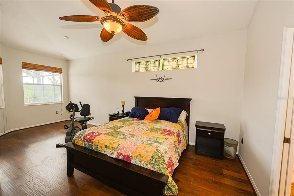 For Rent: $3,900 (5 beds, 3 baths, 2862 Square Feet)