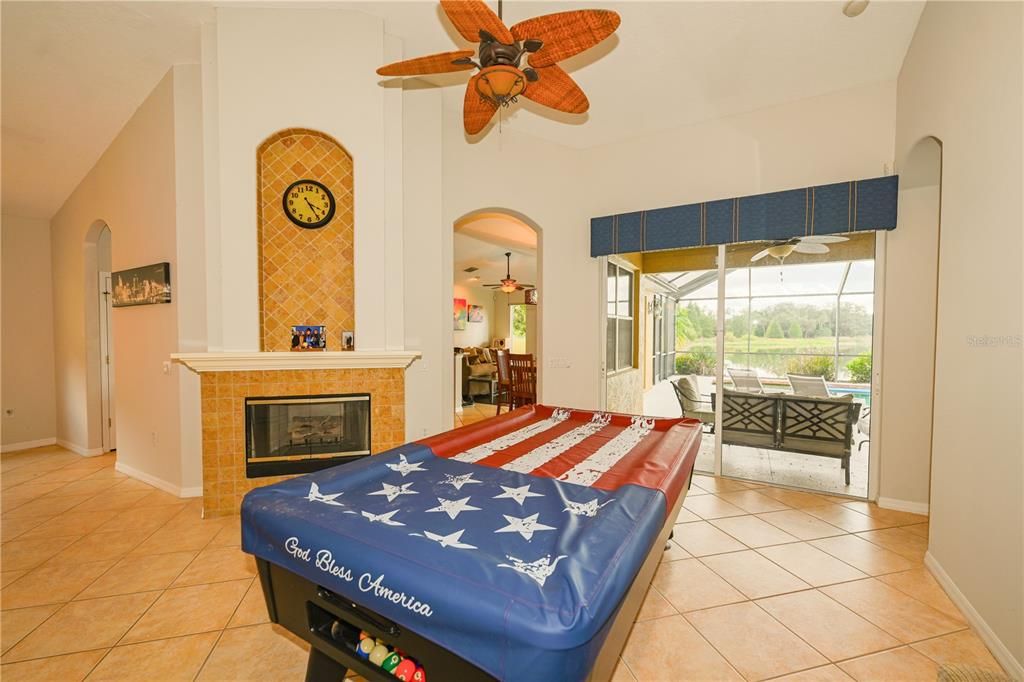 For Rent: $3,900 (5 beds, 3 baths, 2862 Square Feet)