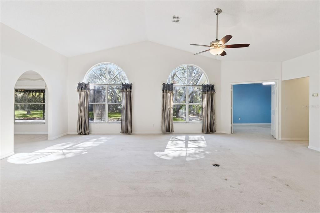 На продажу: $379,000 (3 спален, 2 ванн, 2113 Квадратных фут)