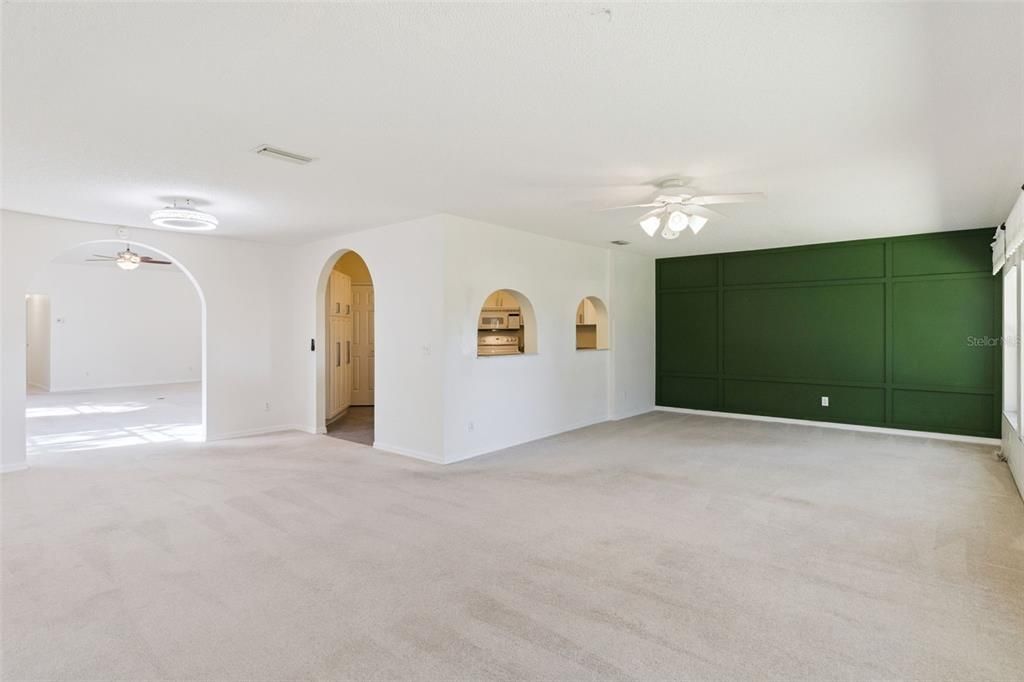 На продажу: $379,000 (3 спален, 2 ванн, 2113 Квадратных фут)