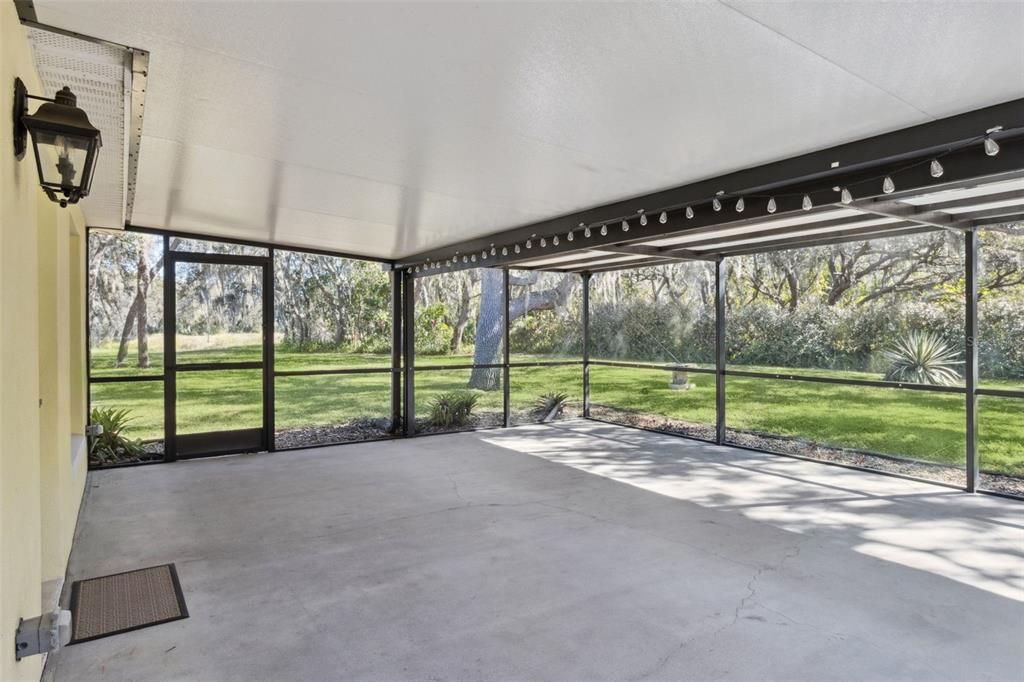 На продажу: $379,000 (3 спален, 2 ванн, 2113 Квадратных фут)