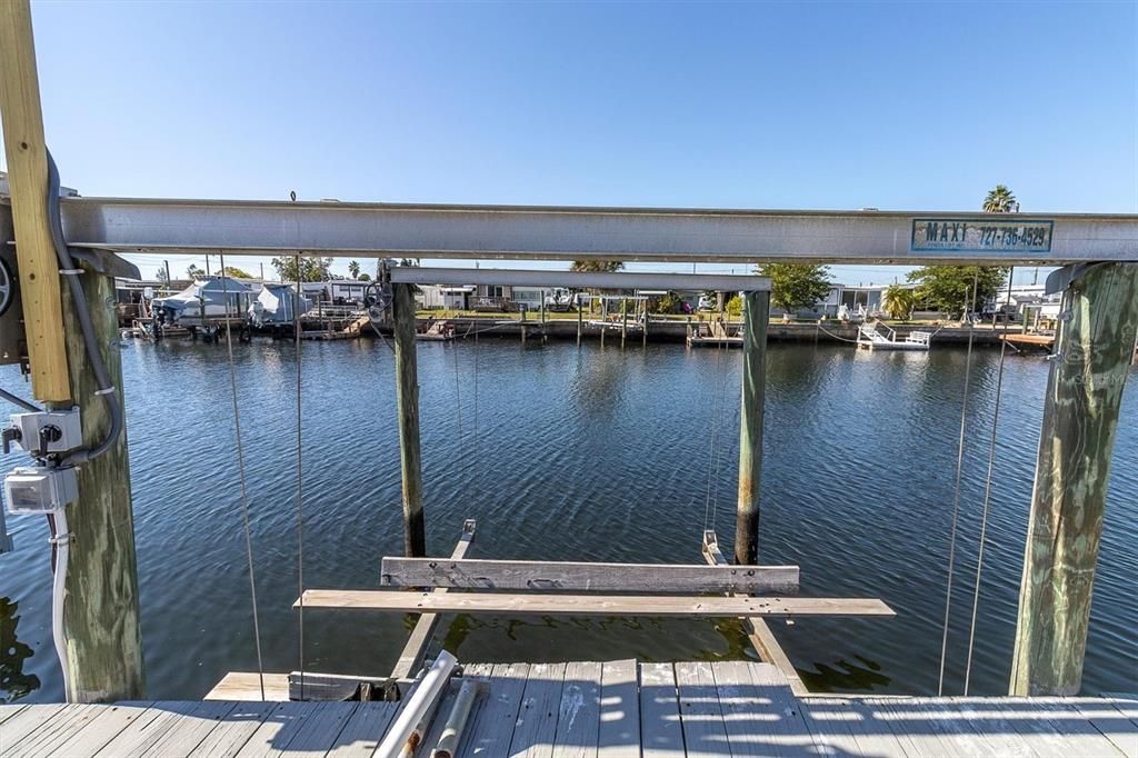 На продажу: $223,000 (2 спален, 1 ванн, 728 Квадратных фут)