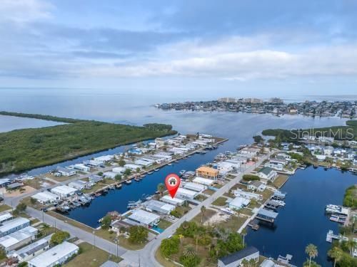 На продажу: $223,000 (2 спален, 1 ванн, 728 Квадратных фут)