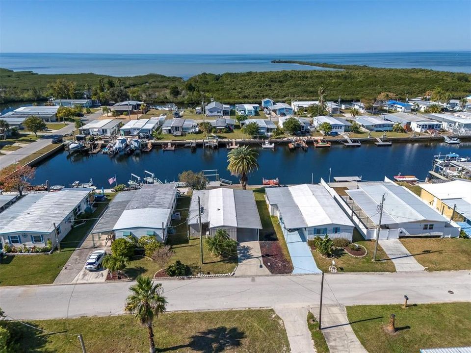 На продажу: $223,000 (2 спален, 1 ванн, 728 Квадратных фут)