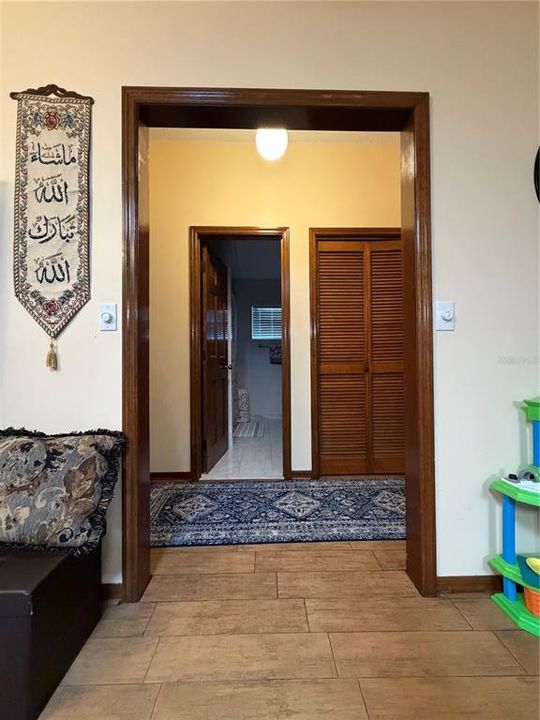 На продажу: $360,000 (3 спален, 2 ванн, 1737 Квадратных фут)