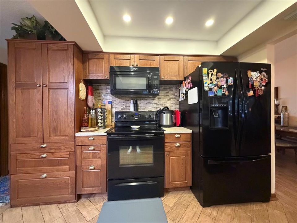 На продажу: $360,000 (3 спален, 2 ванн, 1737 Квадратных фут)