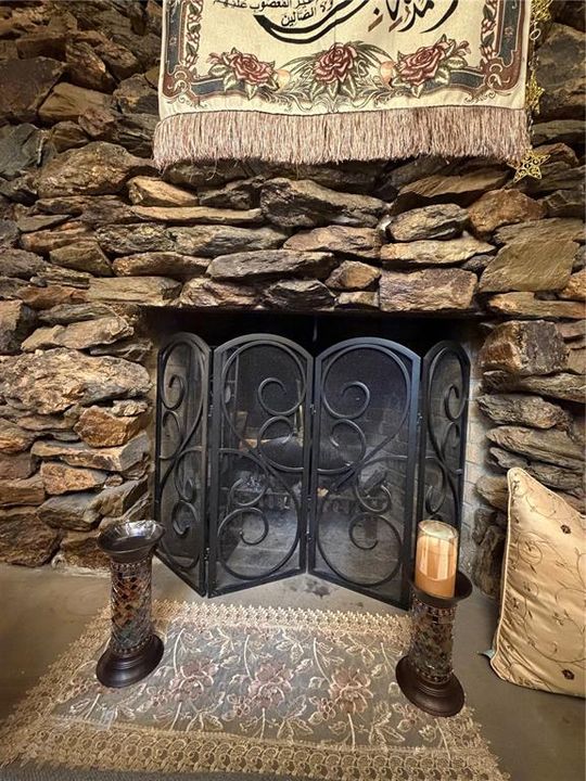 На продажу: $360,000 (3 спален, 2 ванн, 1737 Квадратных фут)