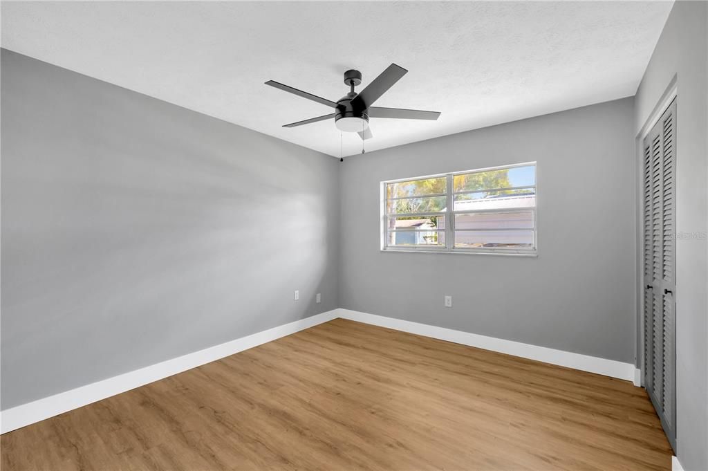 For Sale: $549,000 (4 beds, 2 baths, 2500 Square Feet)