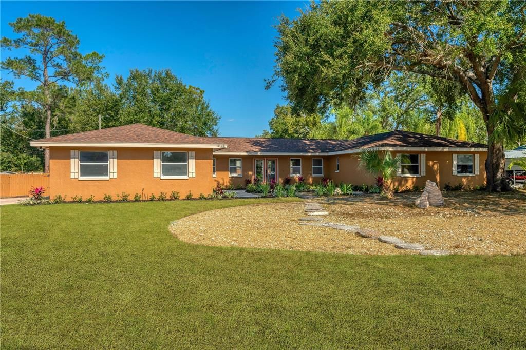 For Sale: $549,000 (4 beds, 2 baths, 2500 Square Feet)