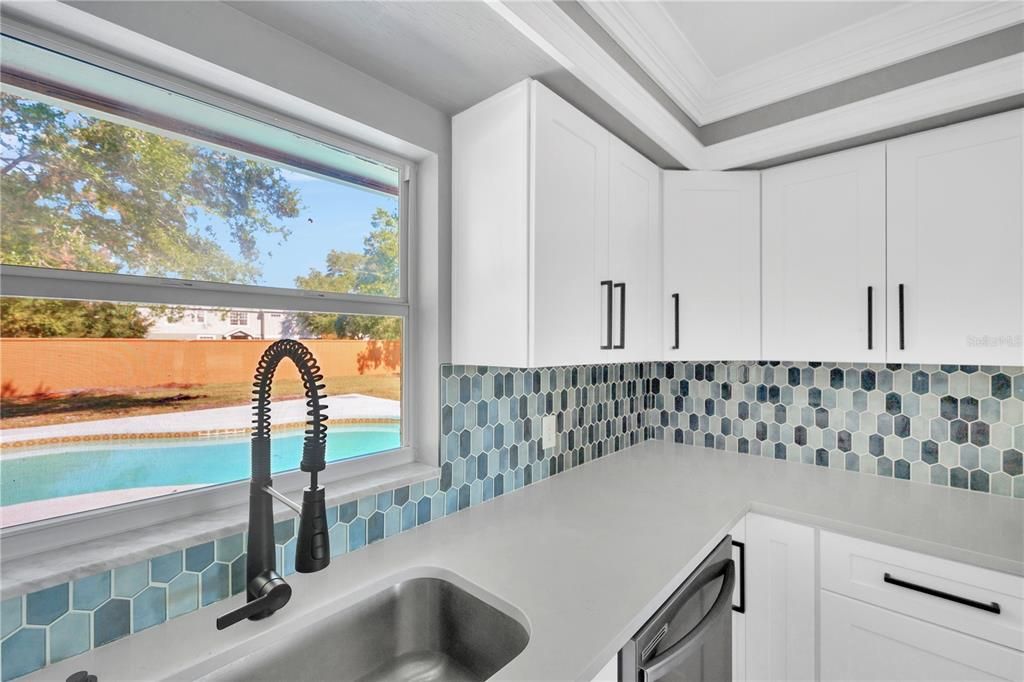 For Sale: $549,000 (4 beds, 2 baths, 2500 Square Feet)