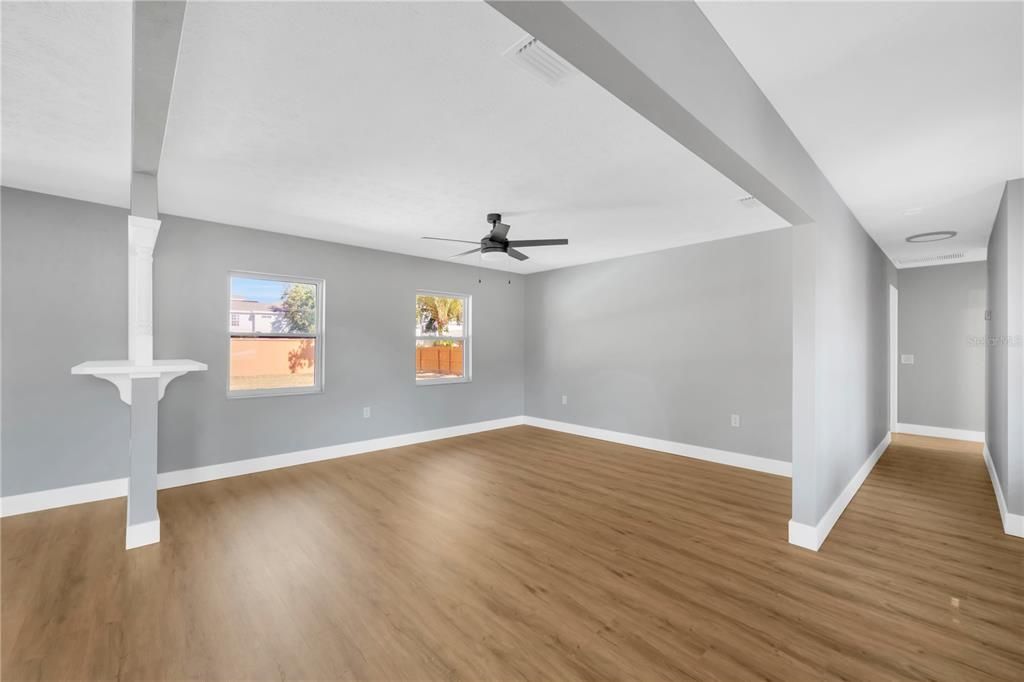 For Sale: $549,000 (4 beds, 2 baths, 2500 Square Feet)