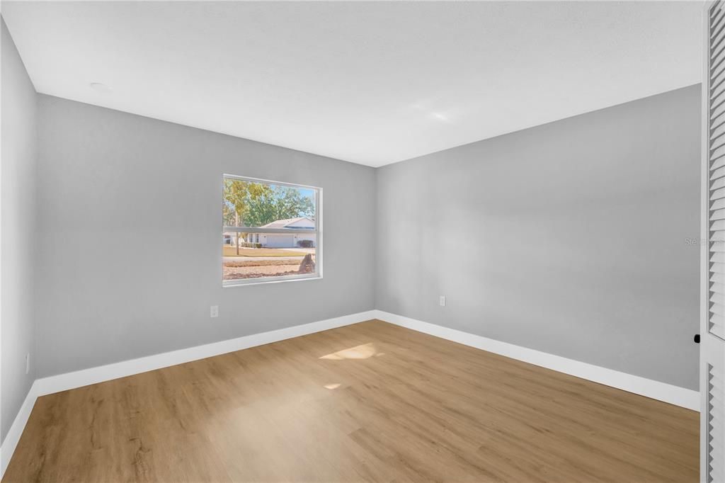 For Sale: $549,000 (4 beds, 2 baths, 2500 Square Feet)