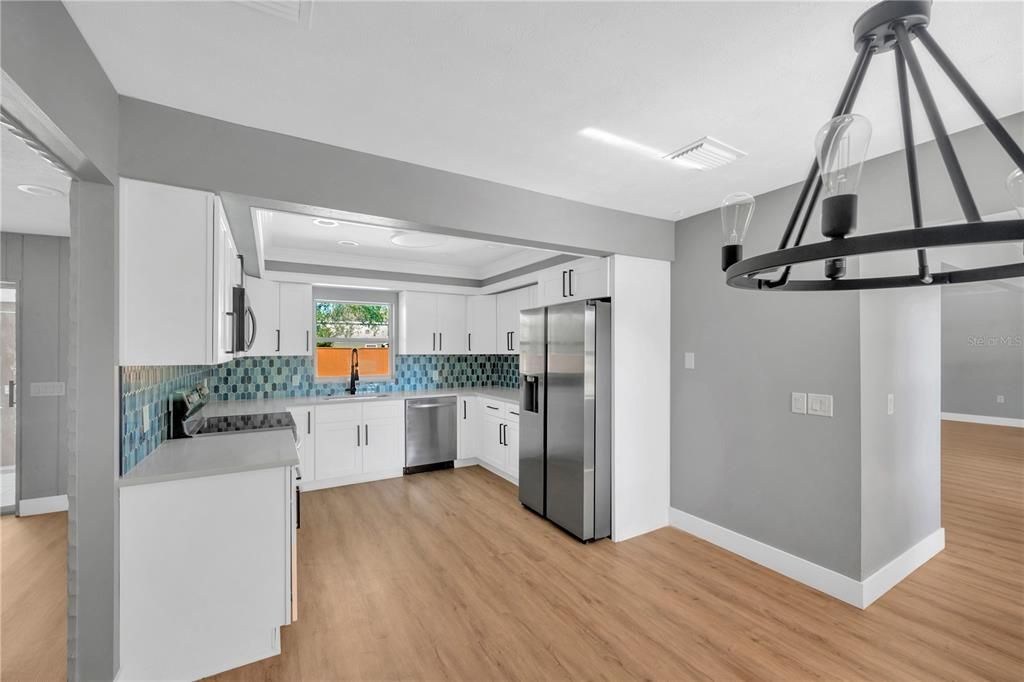 For Sale: $549,000 (4 beds, 2 baths, 2500 Square Feet)