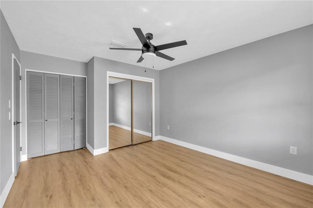 For Sale: $549,000 (4 beds, 2 baths, 2500 Square Feet)