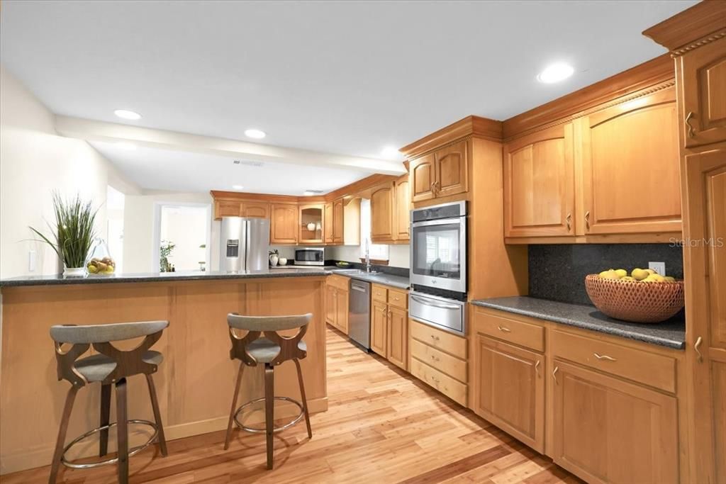 待售: $850,000 (4 贝兹, 3 浴室, 2944 平方英尺)