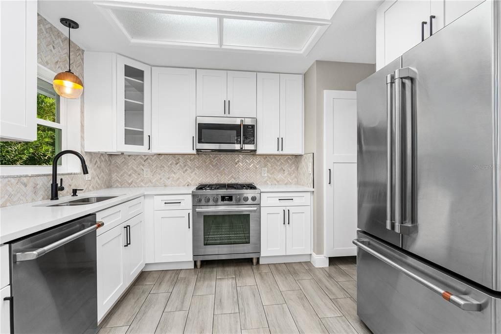 En Venta: $809,999 (3 camas, 2 baños, 1422 Pies cuadrados)