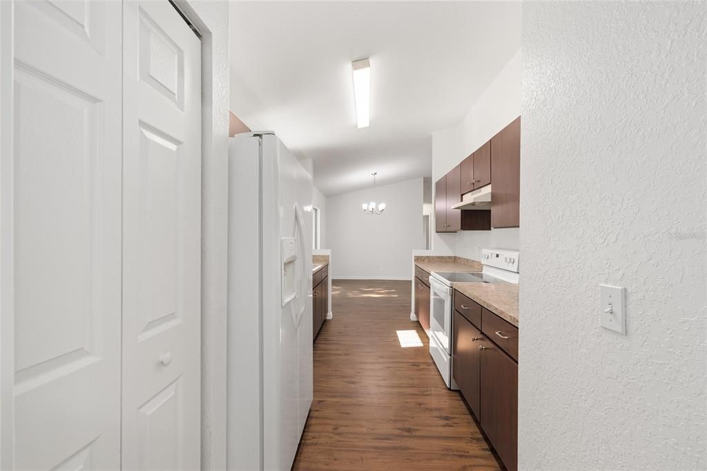 En Venta: $234,000 (3 camas, 2 baños, 1178 Pies cuadrados)