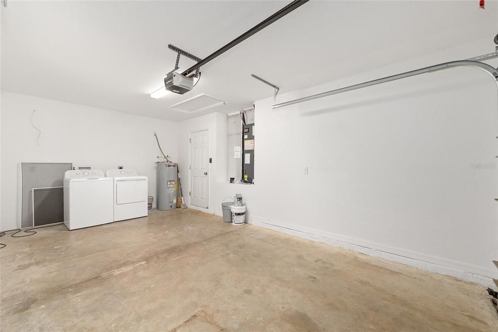 En Venta: $234,000 (3 camas, 2 baños, 1178 Pies cuadrados)