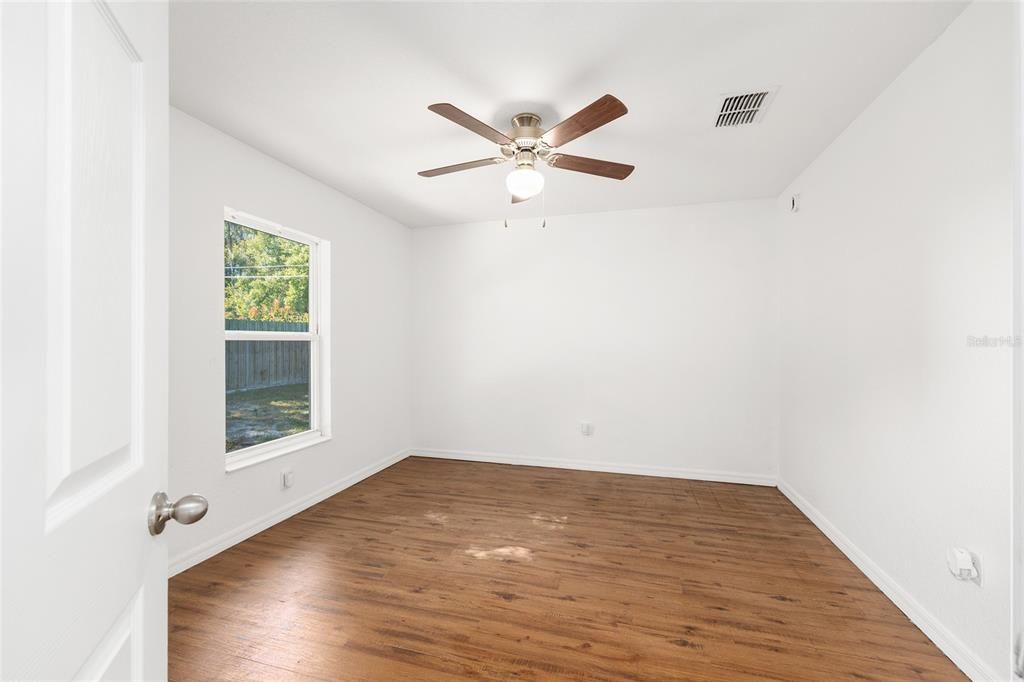 En Venta: $234,000 (3 camas, 2 baños, 1178 Pies cuadrados)