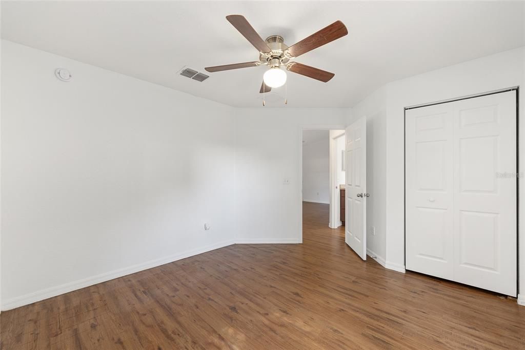 En Venta: $234,000 (3 camas, 2 baños, 1178 Pies cuadrados)