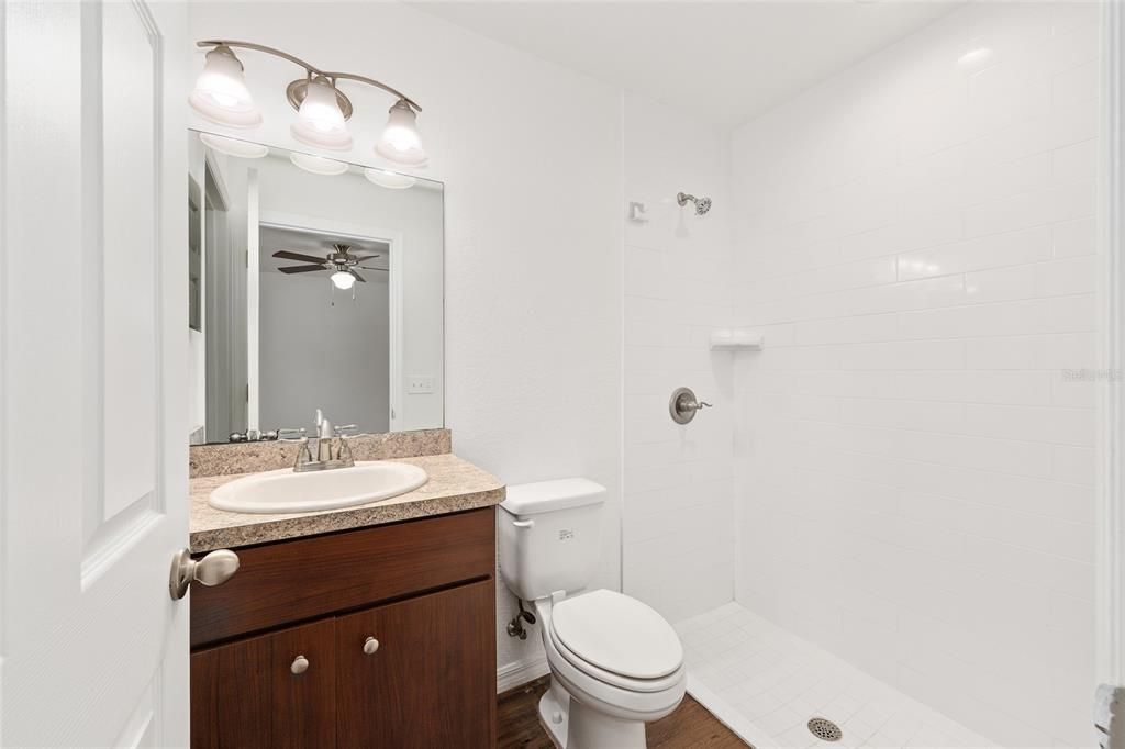 En Venta: $234,000 (3 camas, 2 baños, 1178 Pies cuadrados)