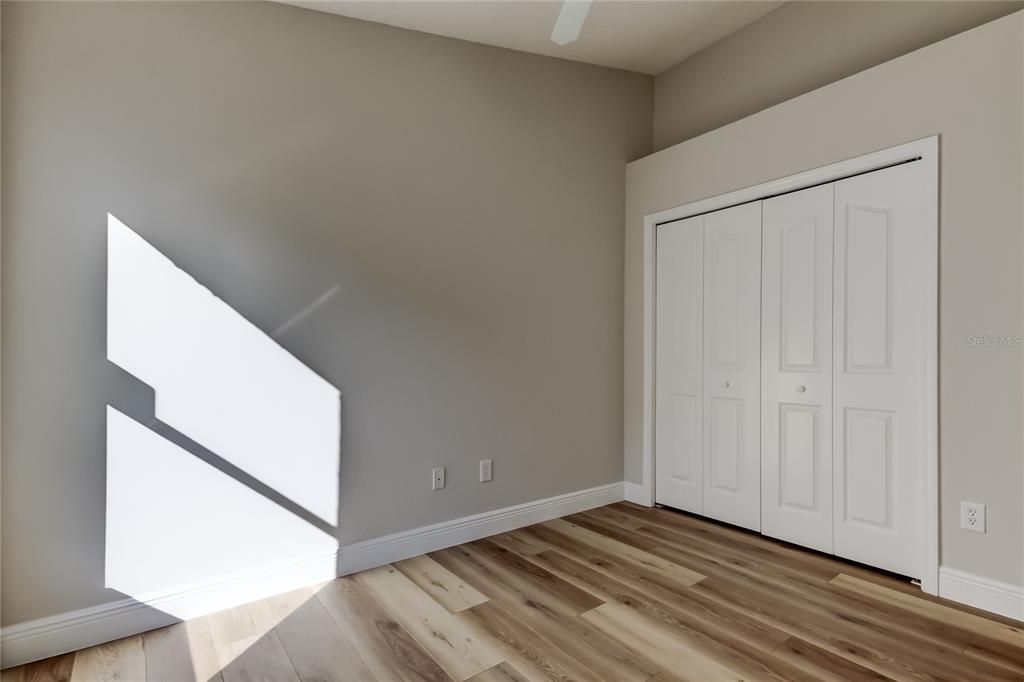 Под контрактом: $2,650 (3 спален, 2 ванн, 1549 Квадратных фут)