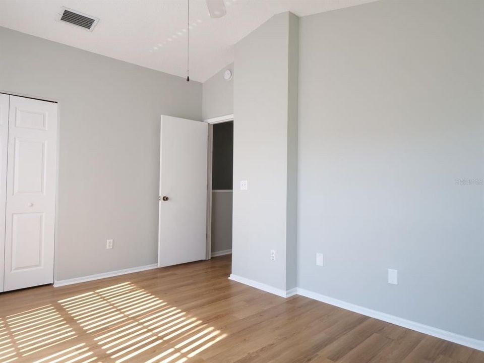 待售: $215,000 (2 贝兹, 1 浴室, 1159 平方英尺)