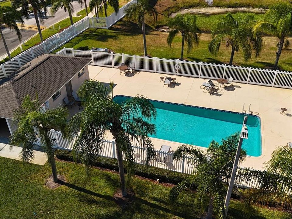 待售: $215,000 (2 贝兹, 1 浴室, 1159 平方英尺)