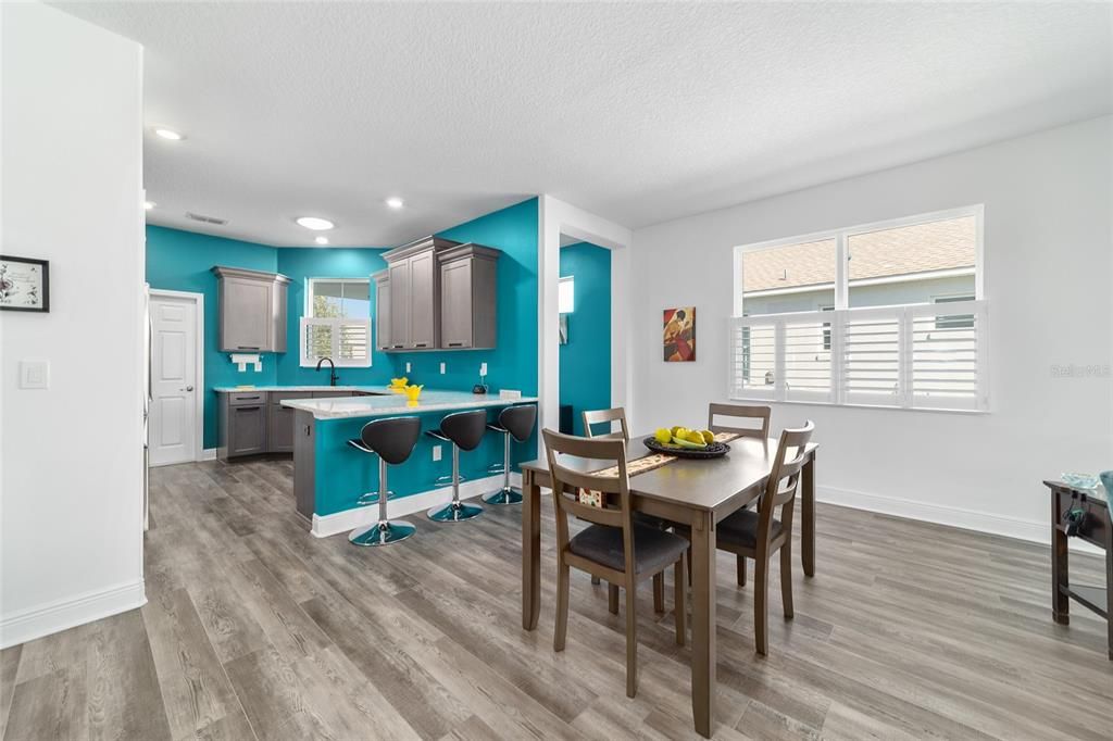 For Sale: $299,000 (2 beds, 2 baths, 1342 Square Feet)