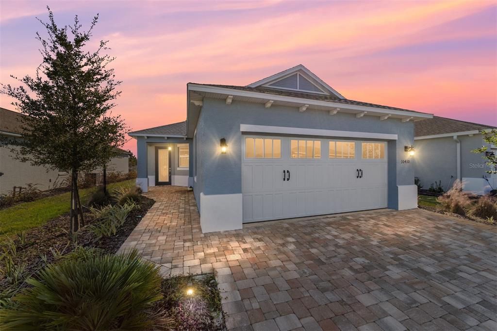 For Sale: $299,000 (2 beds, 2 baths, 1342 Square Feet)