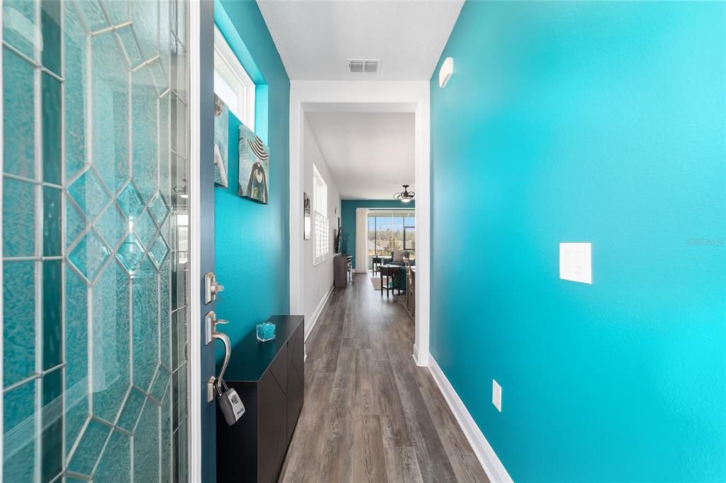 For Sale: $299,000 (2 beds, 2 baths, 1342 Square Feet)