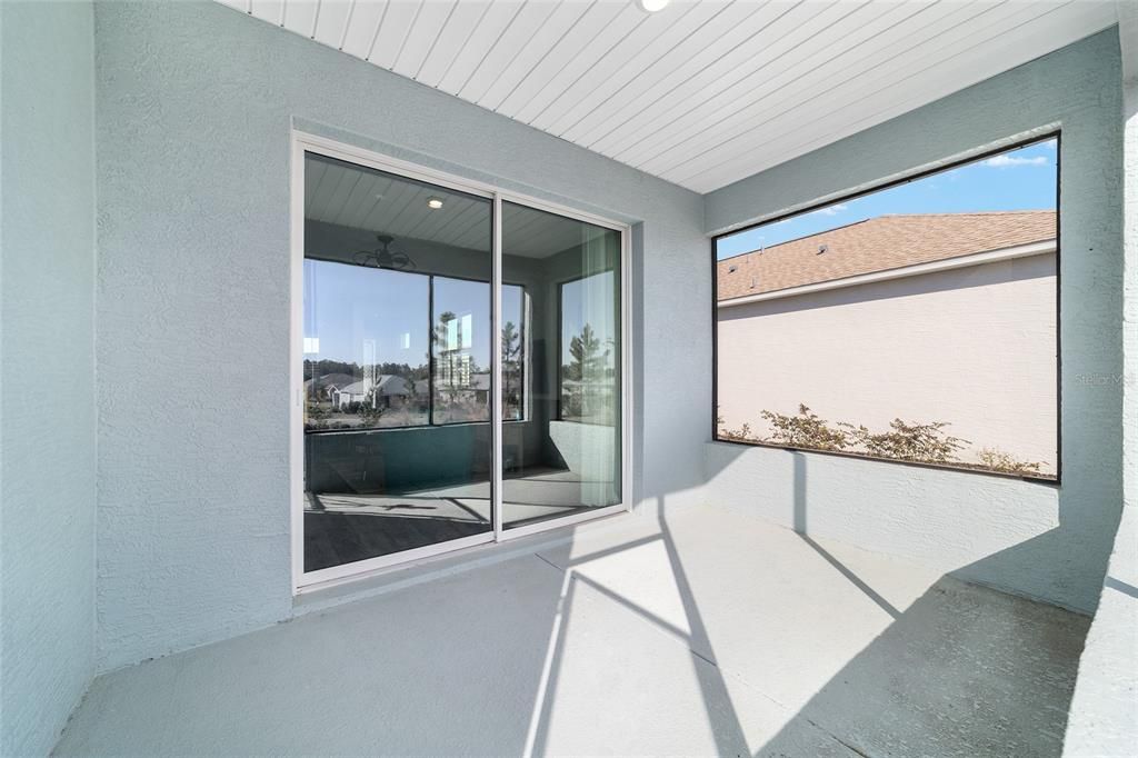 For Sale: $299,000 (2 beds, 2 baths, 1342 Square Feet)