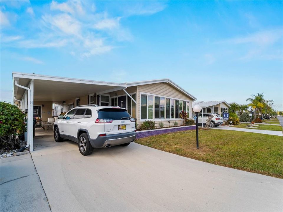 На продажу: $145,000 (2 спален, 2 ванн, 1066 Квадратных фут)