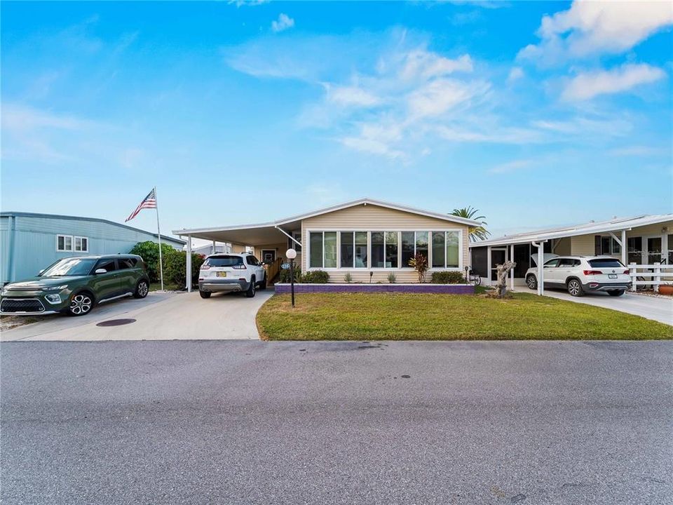 На продажу: $145,000 (2 спален, 2 ванн, 1066 Квадратных фут)