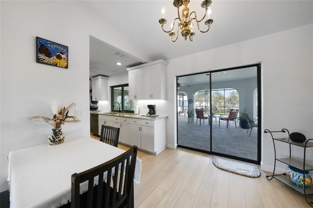 En Venta: $555,000 (3 camas, 2 baños, 1899 Pies cuadrados)