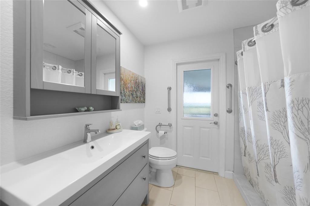 En Venta: $555,000 (3 camas, 2 baños, 1899 Pies cuadrados)