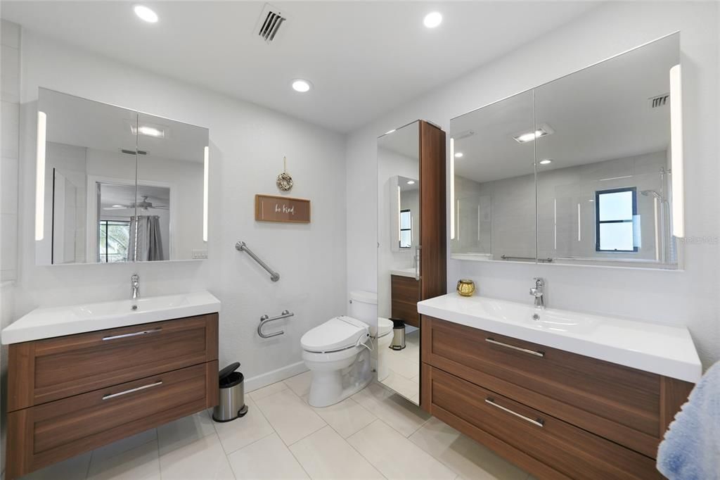 En Venta: $555,000 (3 camas, 2 baños, 1899 Pies cuadrados)