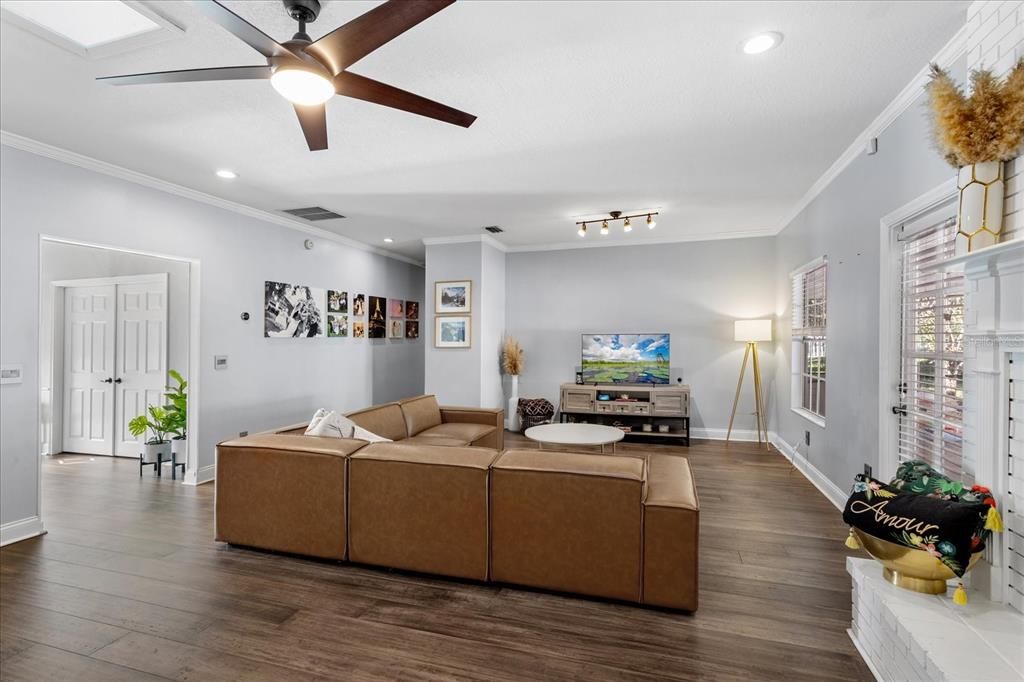 For Sale: $849,999 (4 beds, 2 baths, 2269 Square Feet)