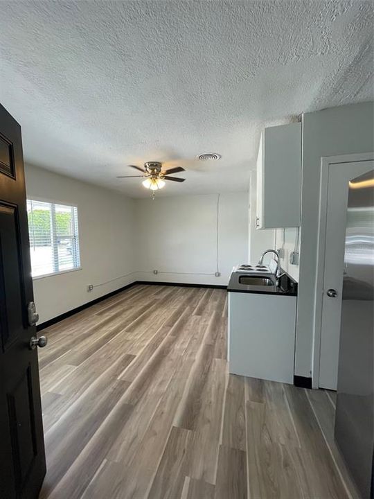 En Renta: $1,125 (1 camas, 1 baños, 400 Pies cuadrados)