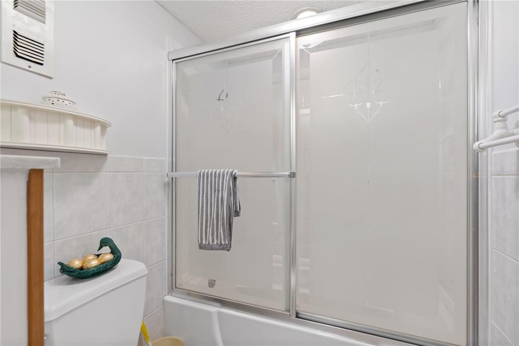 For Sale: $399,900 (3 beds, 2 baths, 1780 Square Feet)