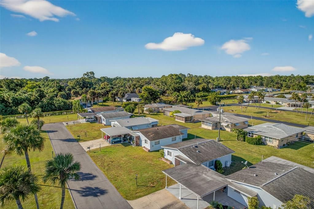 For Sale: $99,000 (2 beds, 1 baths, 900 Square Feet)