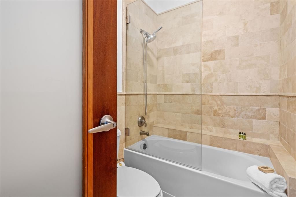 待售: $3,199,000 (3 贝兹, 3 浴室, 2323 平方英尺)