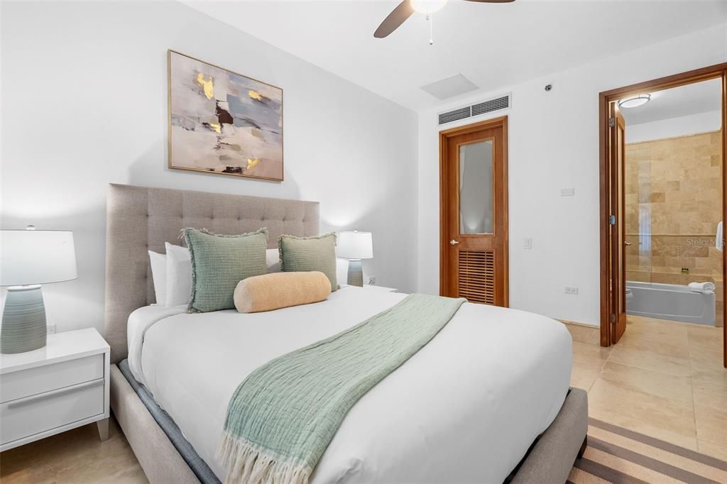 待售: $3,199,000 (3 贝兹, 3 浴室, 2323 平方英尺)