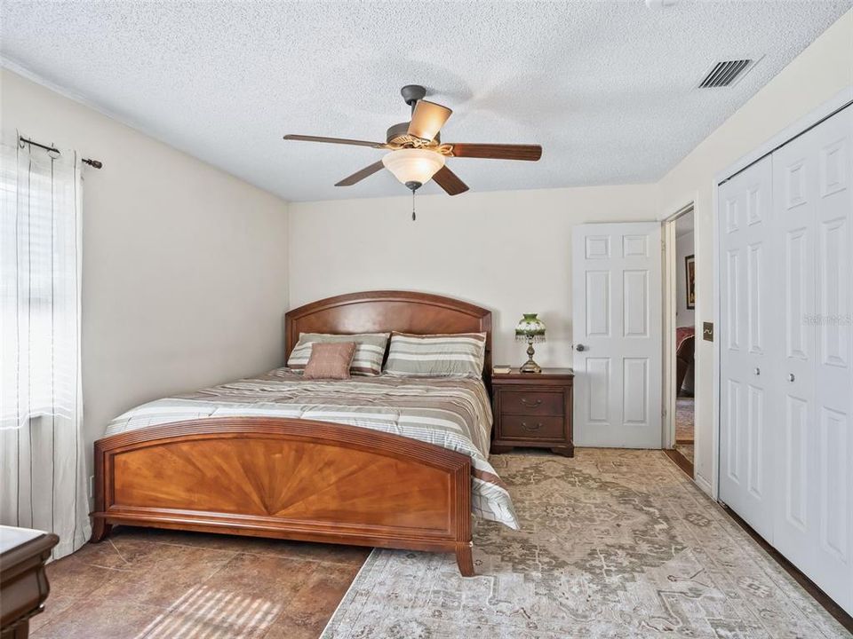 For Sale: $330,000 (3 beds, 2 baths, 1908 Square Feet)