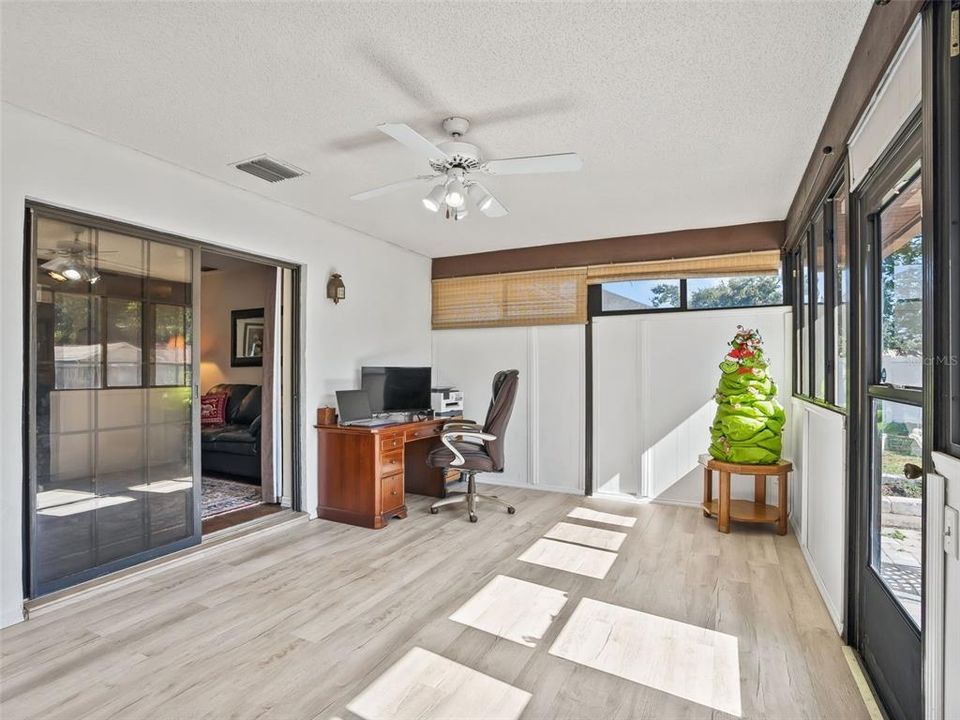 For Sale: $330,000 (3 beds, 2 baths, 1908 Square Feet)