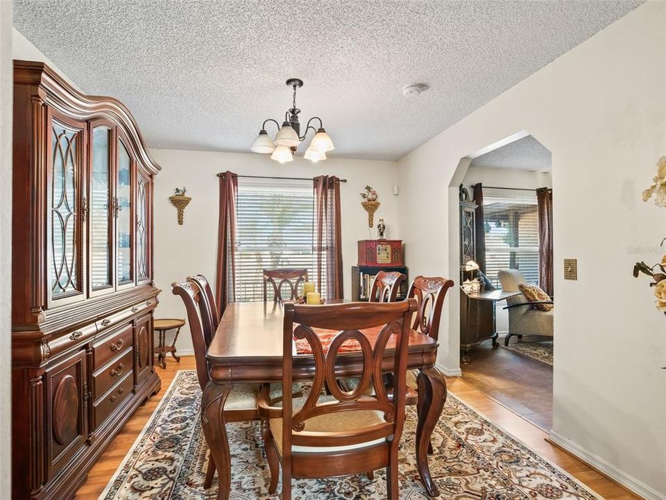 For Sale: $330,000 (3 beds, 2 baths, 1908 Square Feet)