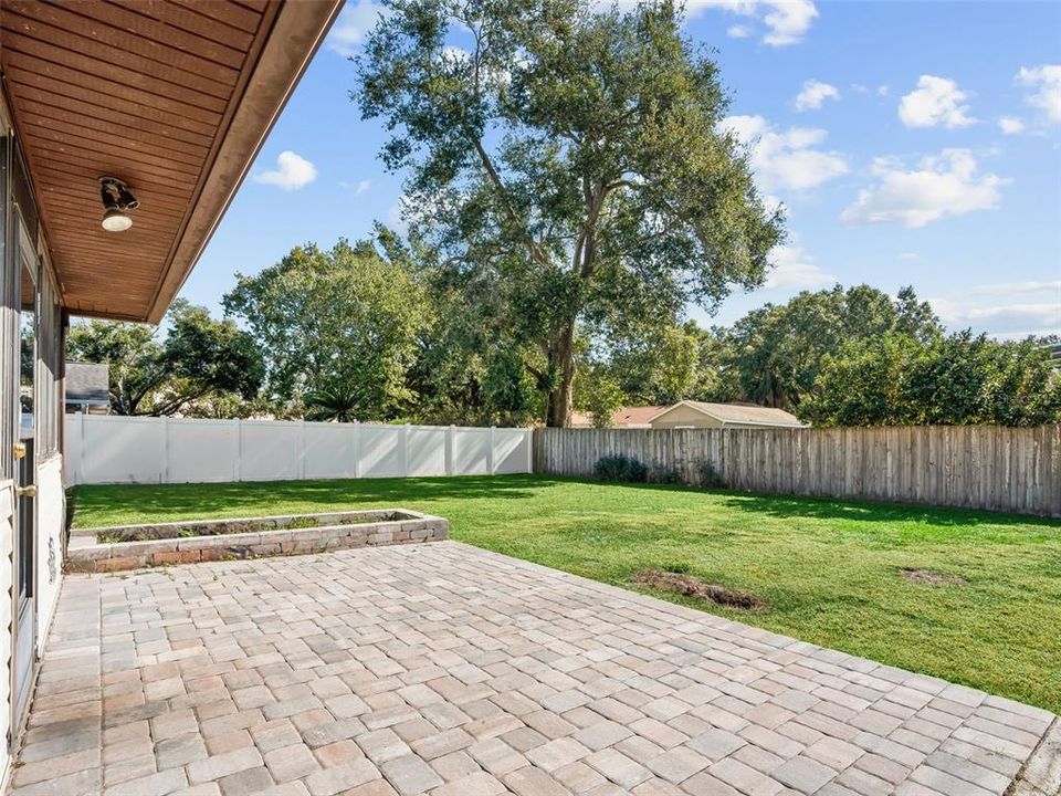 For Sale: $330,000 (3 beds, 2 baths, 1908 Square Feet)