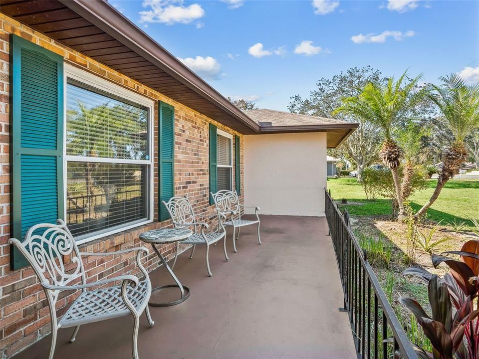 For Sale: $330,000 (3 beds, 2 baths, 1908 Square Feet)