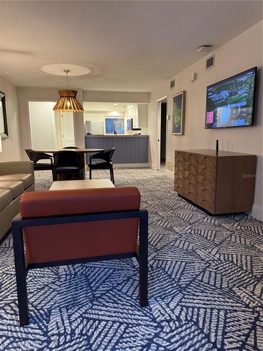 For Sale: $169,900 (2 beds, 2 baths, 1015 Square Feet)