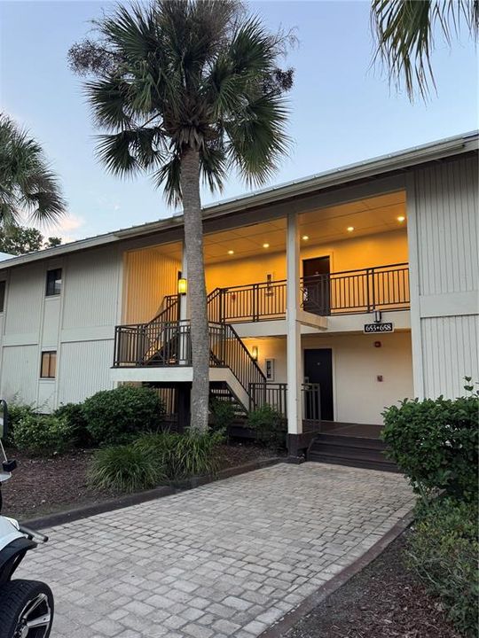 For Sale: $169,900 (2 beds, 2 baths, 1015 Square Feet)